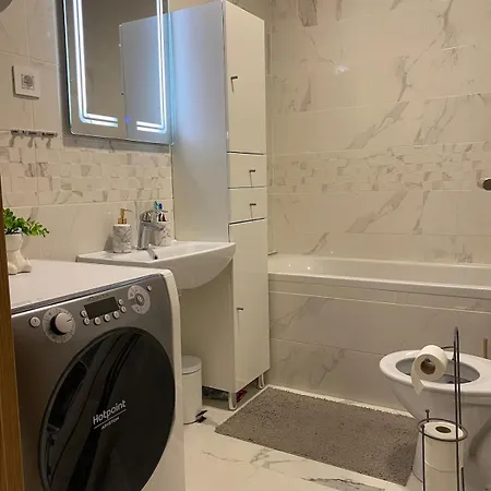 New, Modern Lägenhet Novi Sad